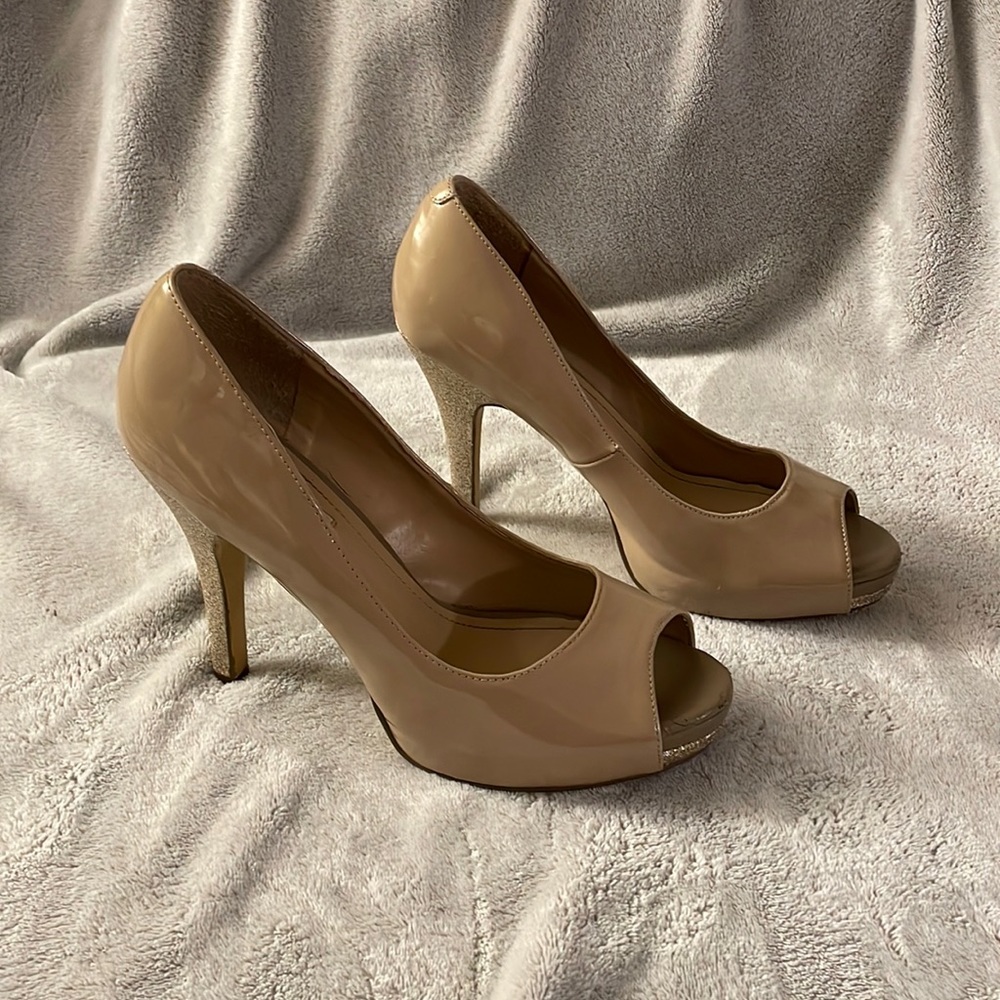 Steve Madden P-Ellin Patent Leather Peep Toe Glitter Heel